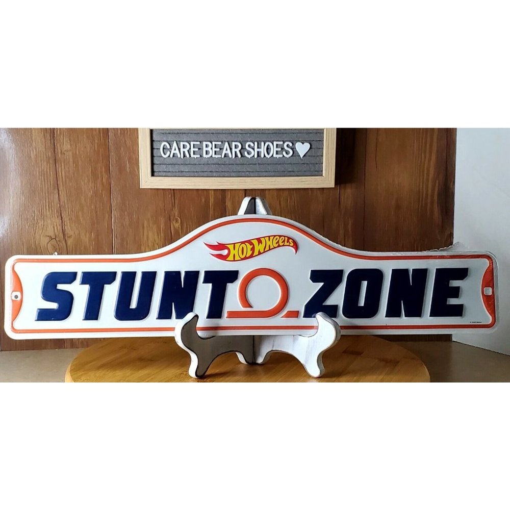 Large Hot Wheels w/ Logo Stunt Zone Loop Metal Sign